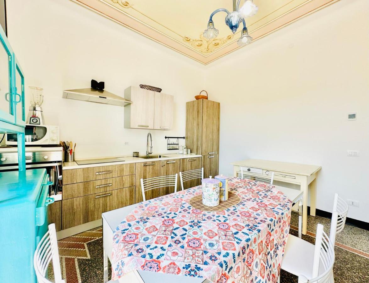 Hostdomus - Casa Ester Noli Bagian luar foto