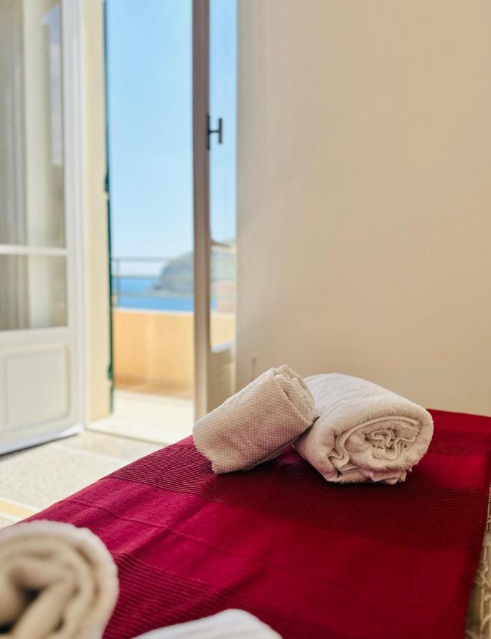 Hostdomus - Casa Ester Noli Bagian luar foto